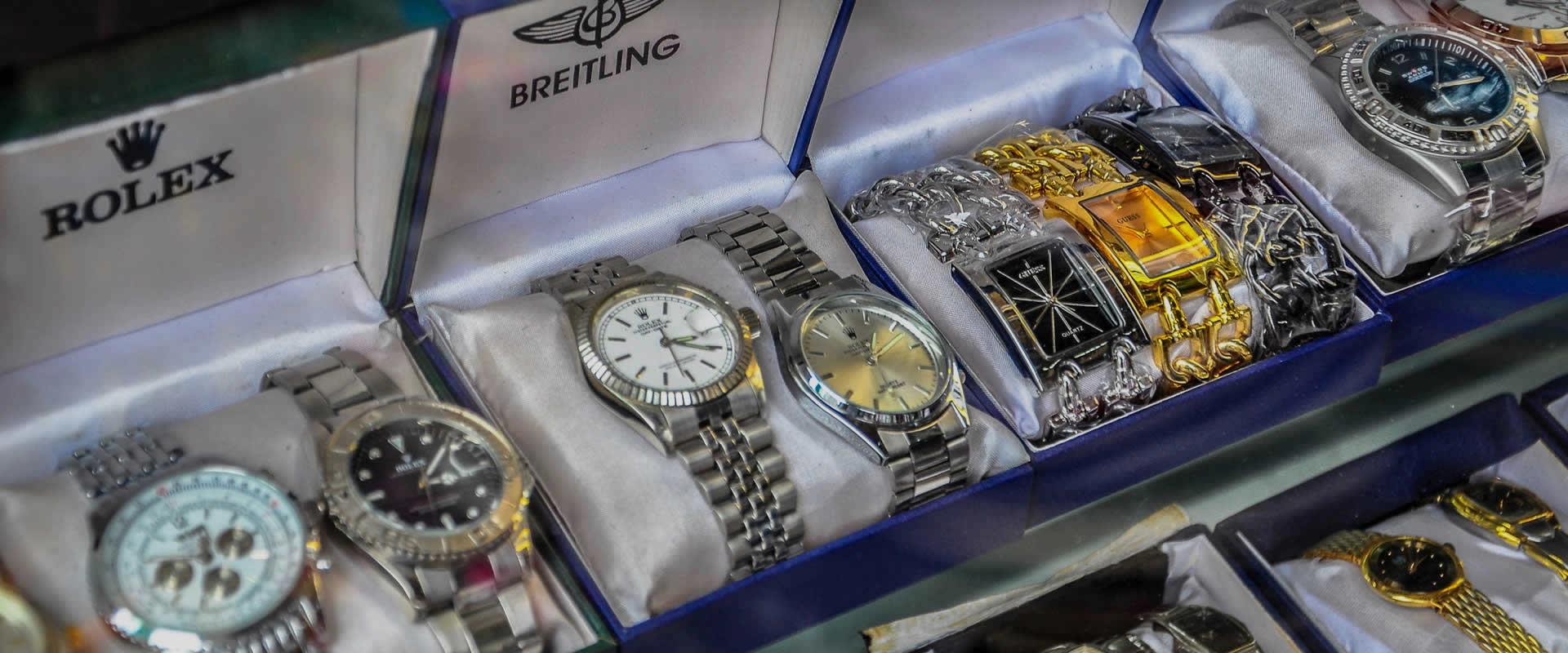 Fake Rollex and Breitlinkg watches sold by counterfeiters